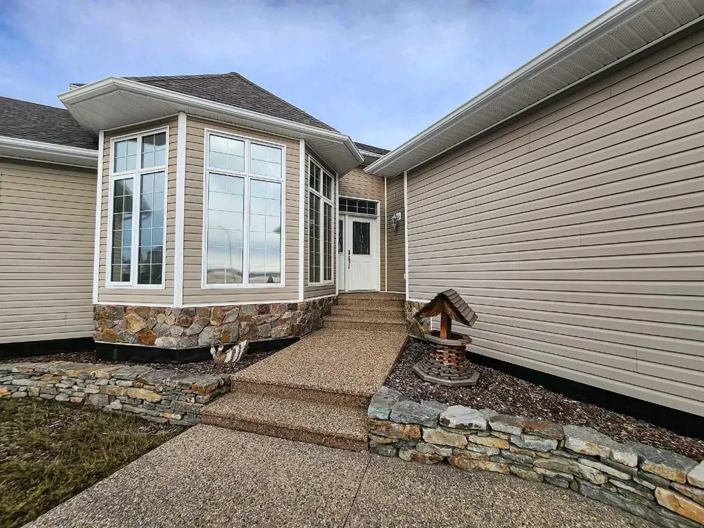4122 48 Avenue Mayerthorpe AB T0E1N0