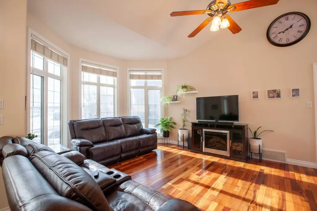 4122 48 Avenue Mayerthorpe AB T0E1N0