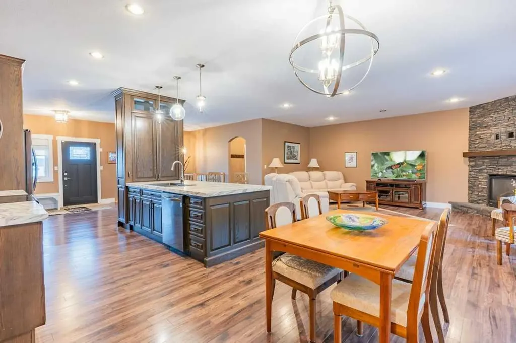 208 Westview Crescent W Bow Island AB T0K 0G0