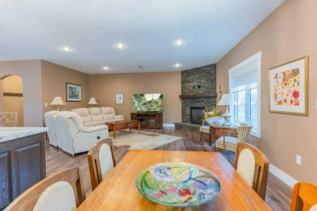 208 Westview Crescent W Bow Island AB T0K 0G0