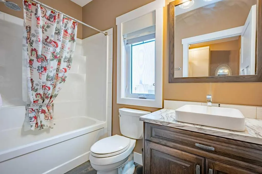 208 Westview Crescent W Bow Island AB T0K 0G0