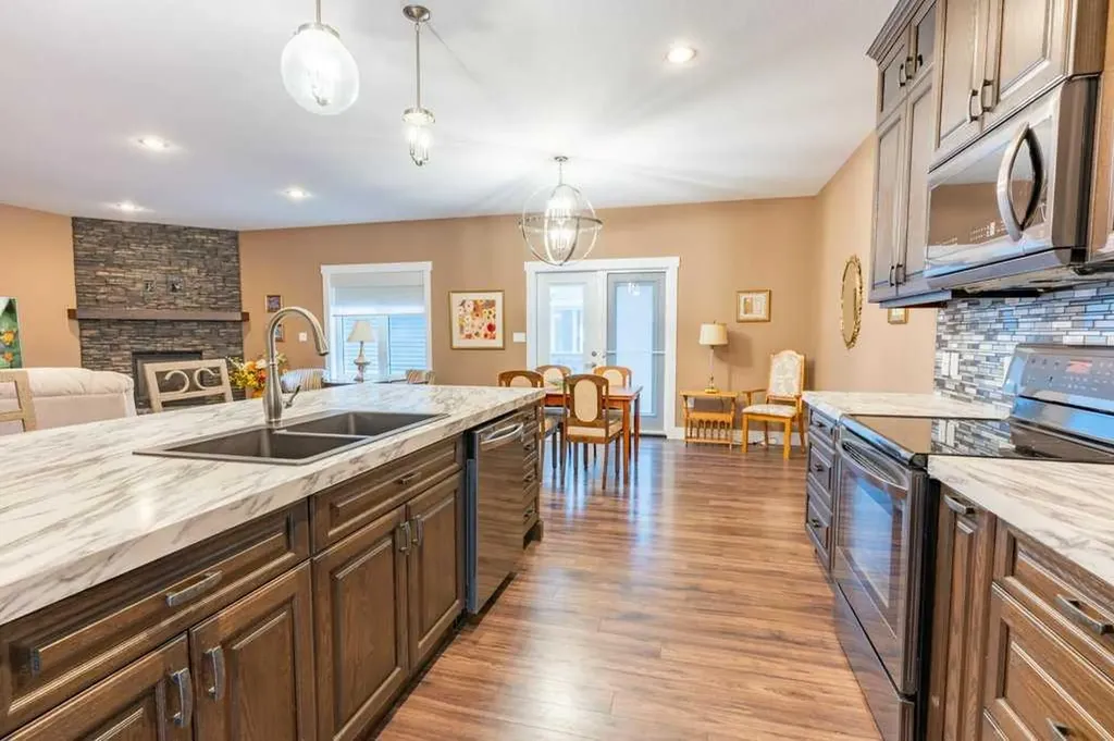 208 Westview Crescent W Bow Island AB T0K 0G0