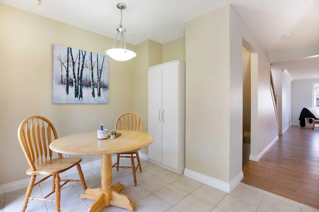 120 Cedarwood Lane SW Calgary AB T2W 6J3