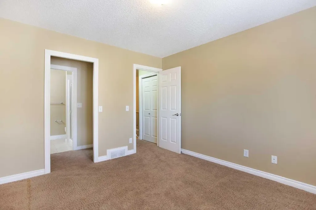 120 Cedarwood Lane SW Calgary AB T2W 6J3