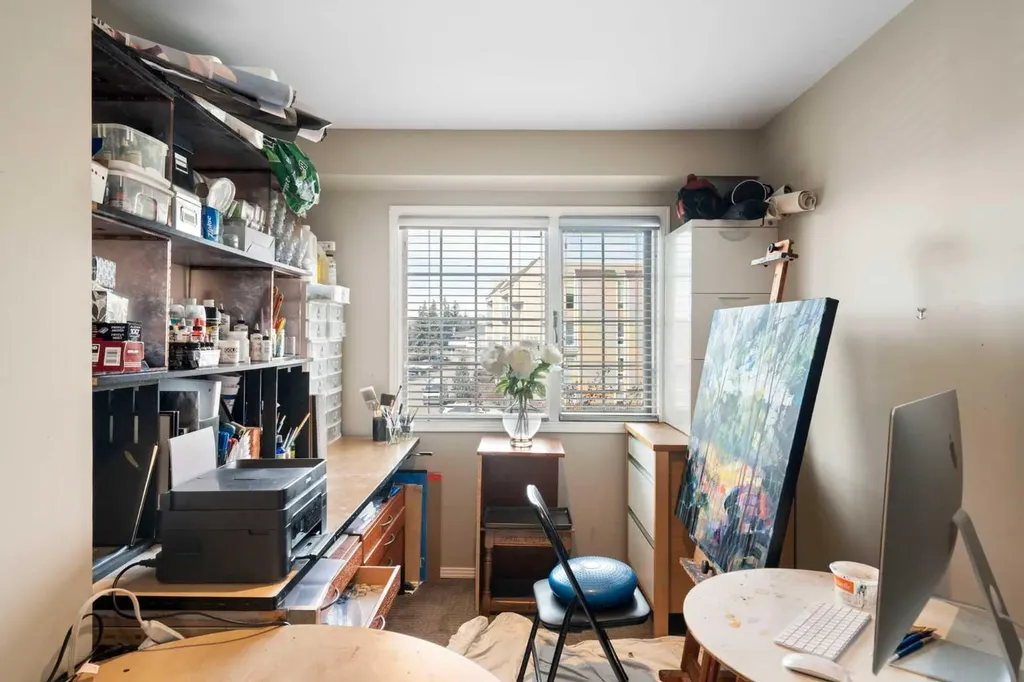 3437 42 Street NW Calgary AB T3A 2M7