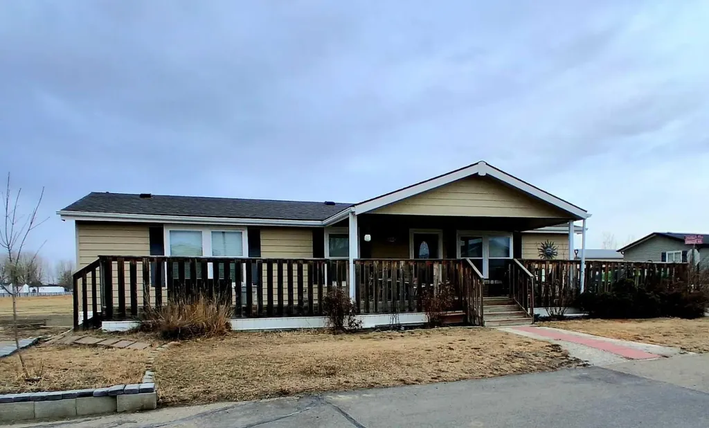 414 Conductor Boulevard Coaldale AB T1M1P8
