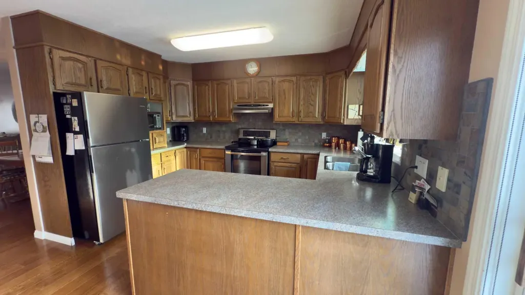 317 6 Avenue W Hanna AB T0J1P0