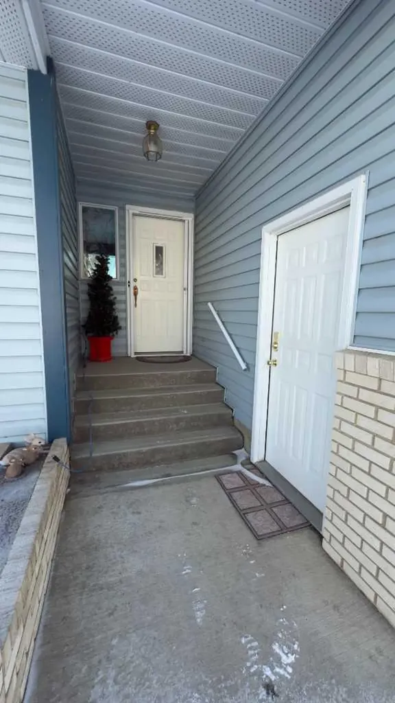 317 6 Avenue W Hanna AB T0J1P0