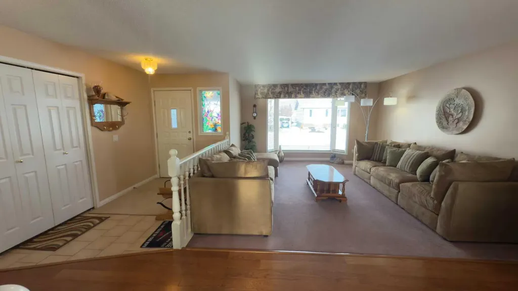 317 6 Avenue W Hanna AB T0J1P0