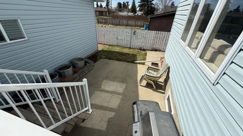 317 6 Avenue W Hanna AB T0J1P0