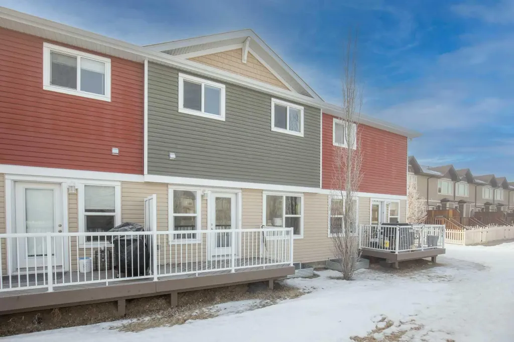 148 Vanier Drive Red Deer AB T4R 0V1