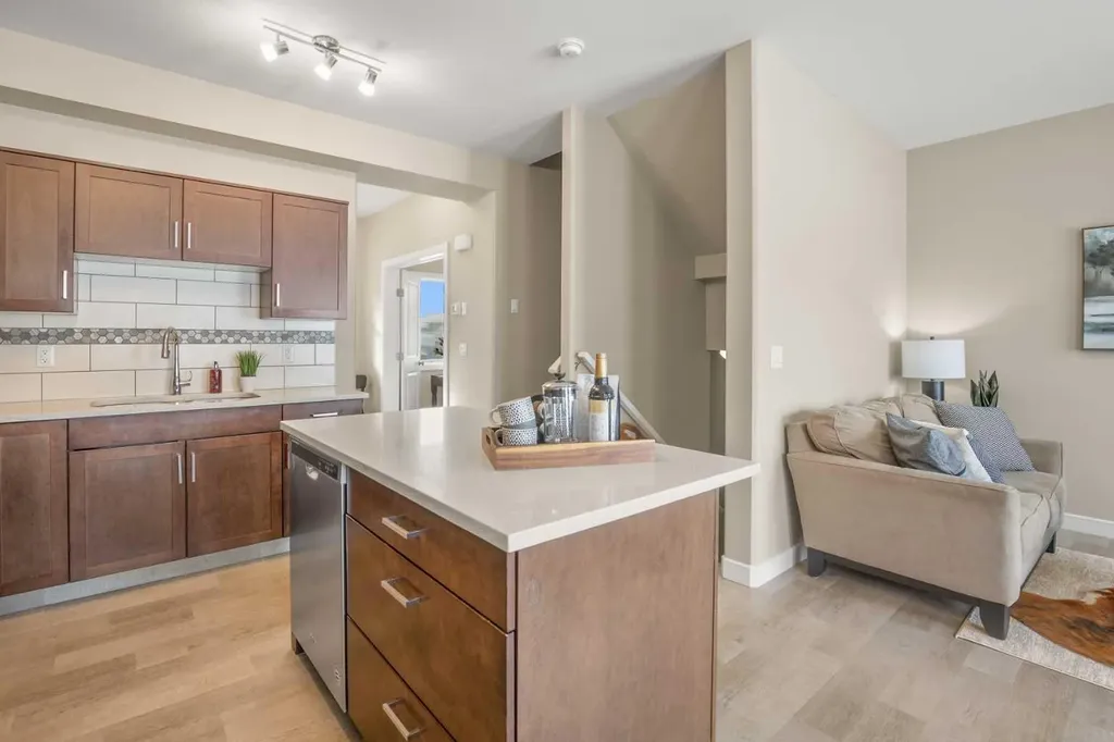 148 Vanier Drive Red Deer AB T4R 0V1
