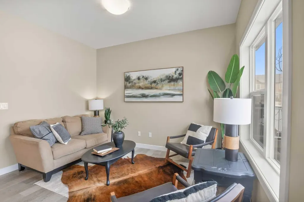 148 Vanier Drive Red Deer AB T4R 0V1
