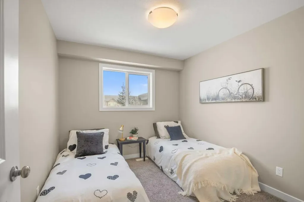 148 Vanier Drive Red Deer AB T4R 0V1