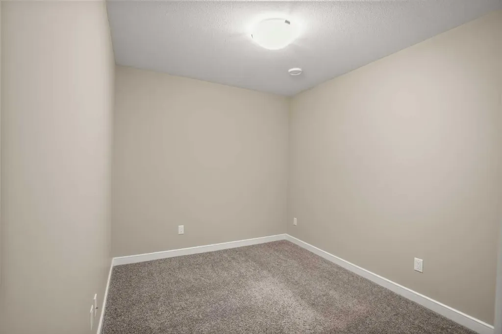 148 Vanier Drive Red Deer AB T4R 0V1