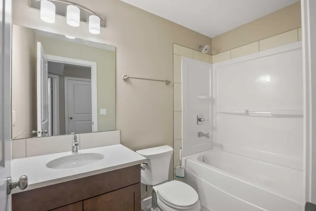 148 Vanier Drive Red Deer AB T4R 0V1