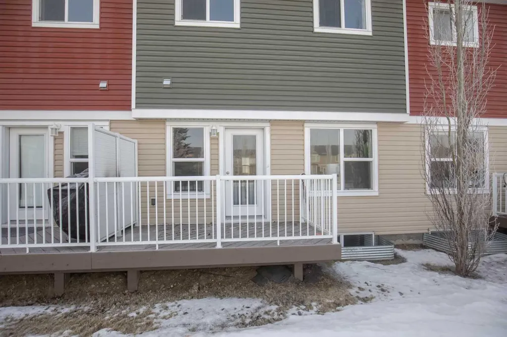 148 Vanier Drive Red Deer AB T4R 0V1
