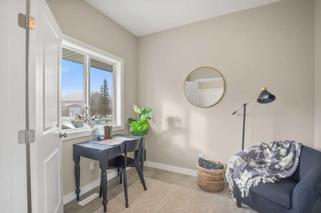 148 Vanier Drive Red Deer AB T4R 0V1