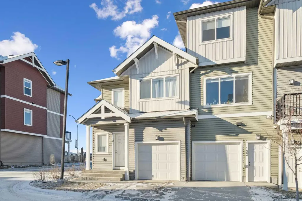 24 Rivercrest Drive Cochrane AB T4C 2V2