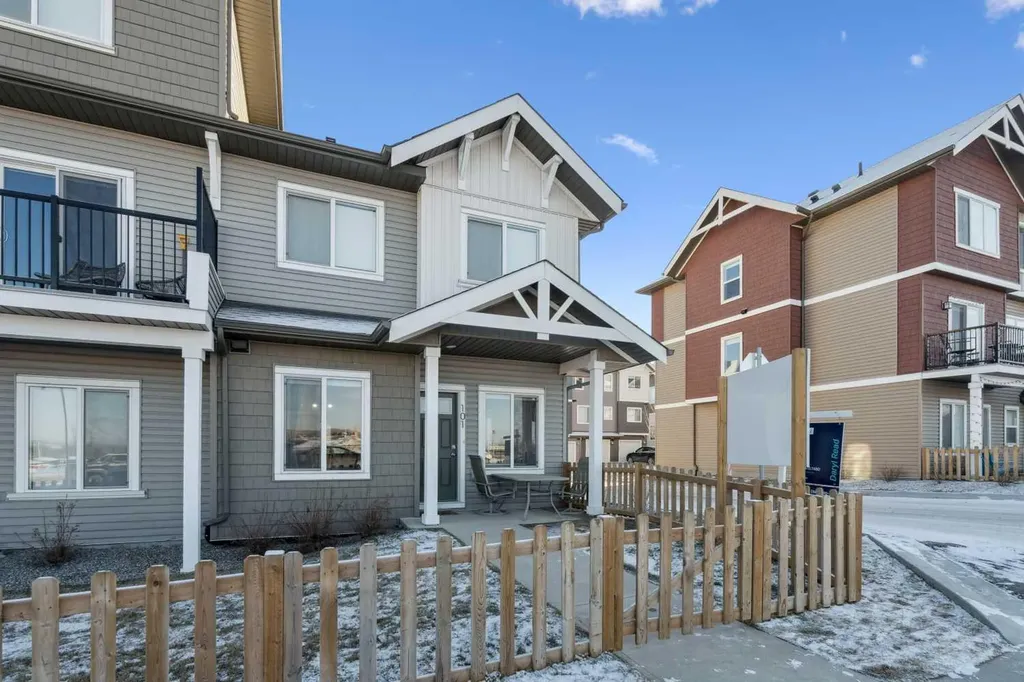 24 Rivercrest Drive Cochrane AB T4C 2V2