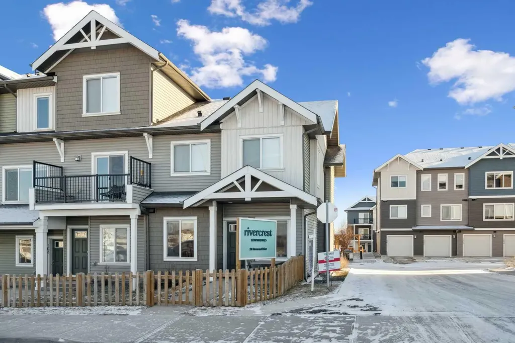 24 Rivercrest Drive Cochrane AB T4C 2V2