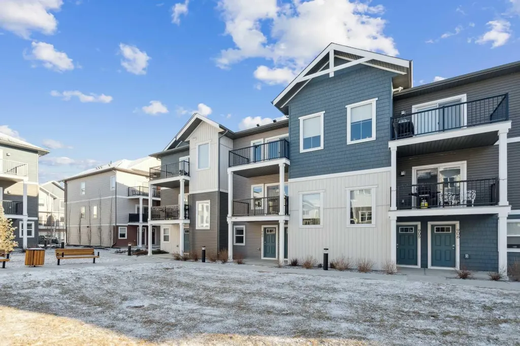24 Rivercrest Drive Cochrane AB T4C 2V2