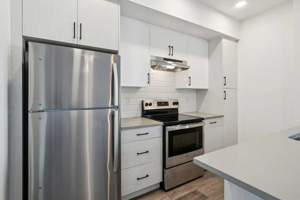 24 Rivercrest Drive Cochrane AB T4C 2V2