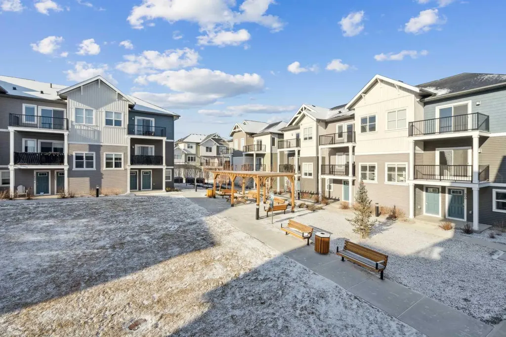 24 Rivercrest Drive Cochrane AB T4C 2V2