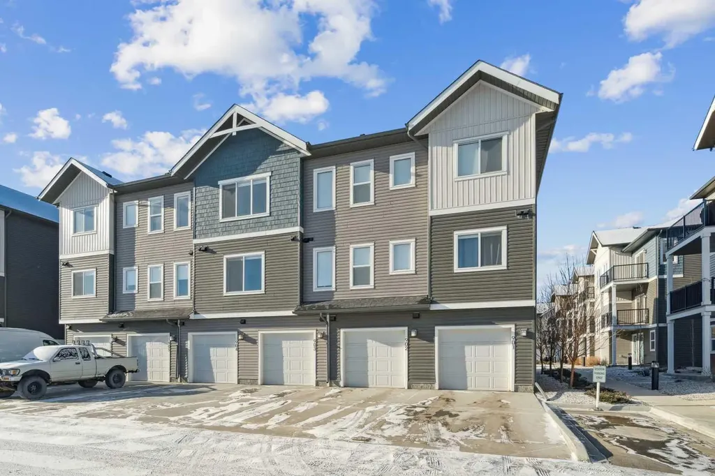 24 Rivercrest Drive Cochrane AB T4C 2V2