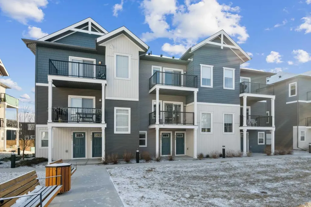 24 Rivercrest Drive Cochrane AB T4C 2V2