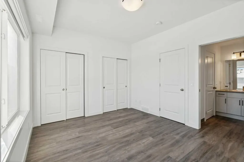 24 Rivercrest Drive Cochrane AB T4C 2V2
