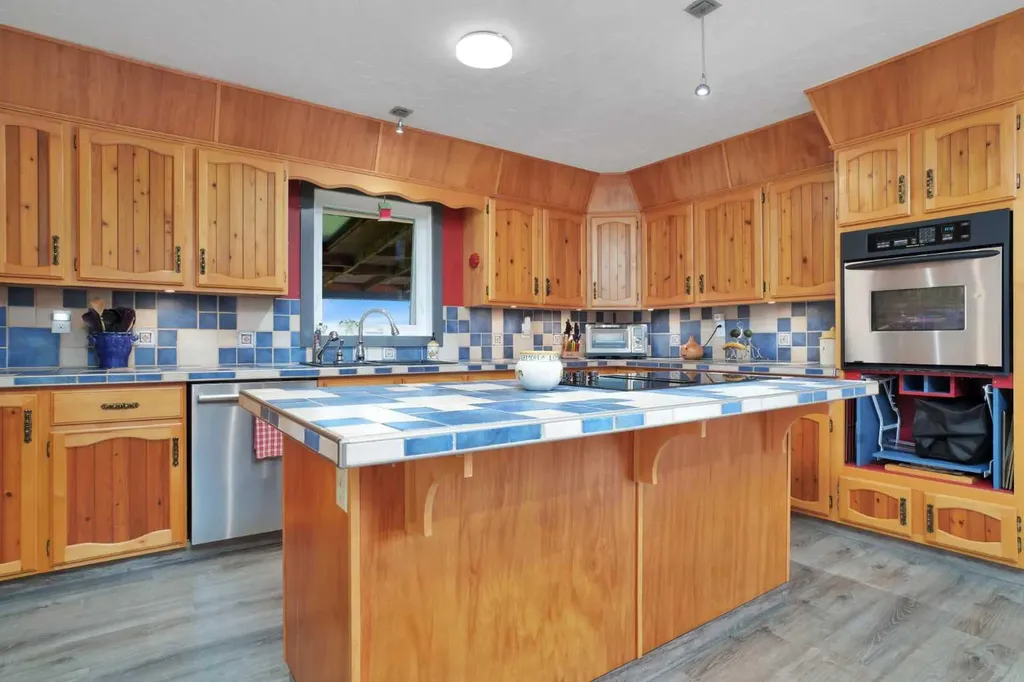 45040 Township Road 421 Township Rural Ponoka County AB T0C0J0
