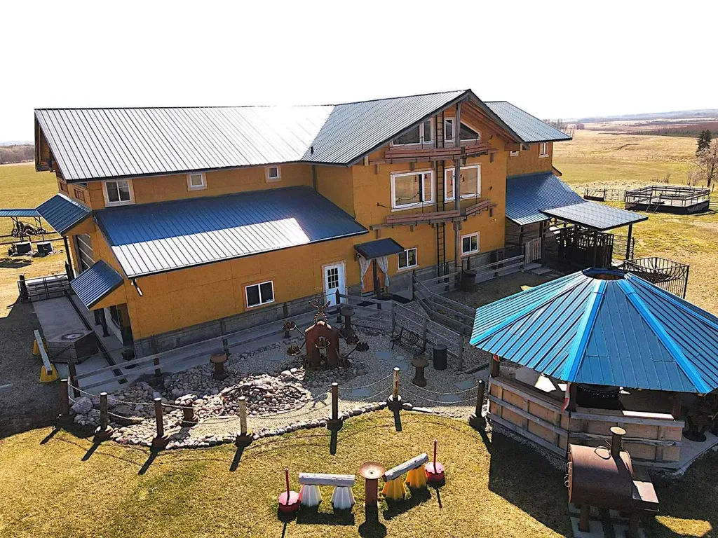 45040 Township Road 421 Township Rural Ponoka County AB T0C0J0