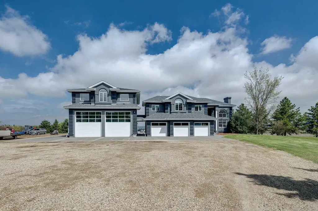 4300 Memorial Trail Sylvan Lake AB T4S 0R1