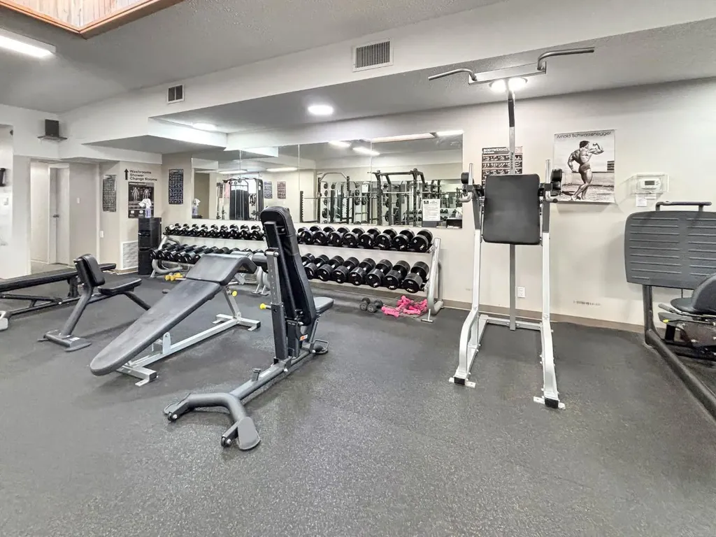 136 49 Avenue W Claresholm AB T0L 0T0