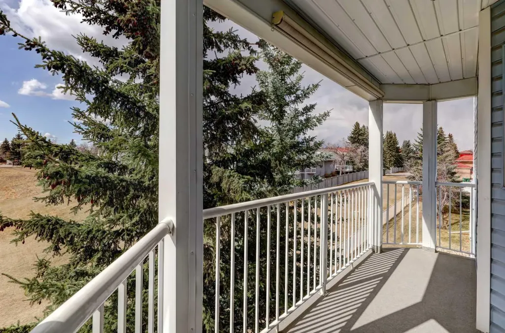 3309 Hawksbrow Point NW Calgary AB T3G 4C9