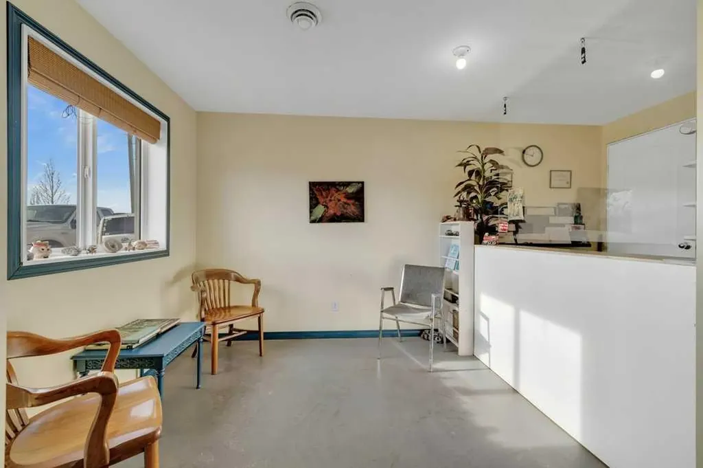 5025 46 Avenue Rimbey AB T0C 2J0