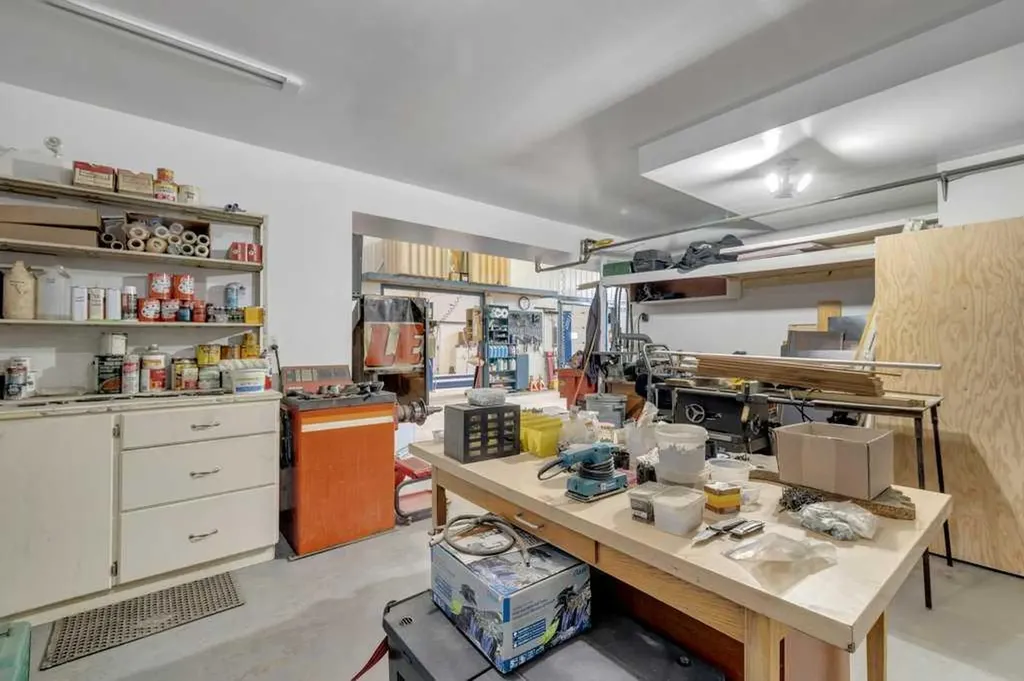 5025 46 Avenue Rimbey AB T0C 2J0