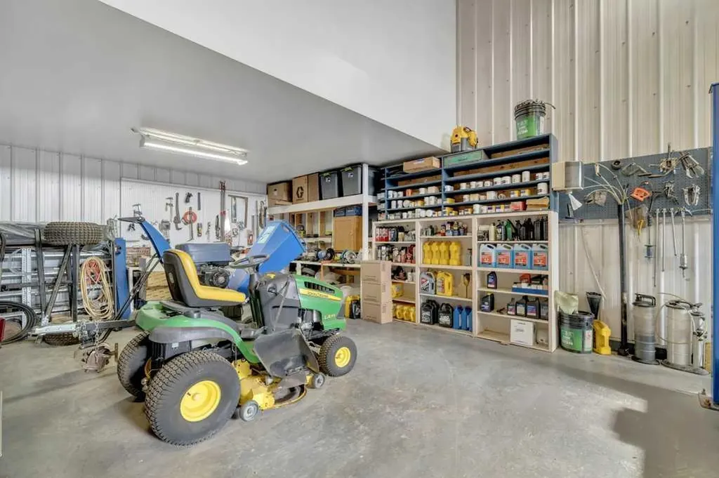 5025 46 Avenue Rimbey AB T0C 2J0