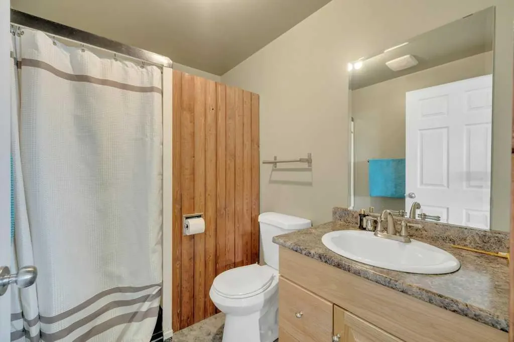 5025 46 Avenue Rimbey AB T0C 2J0