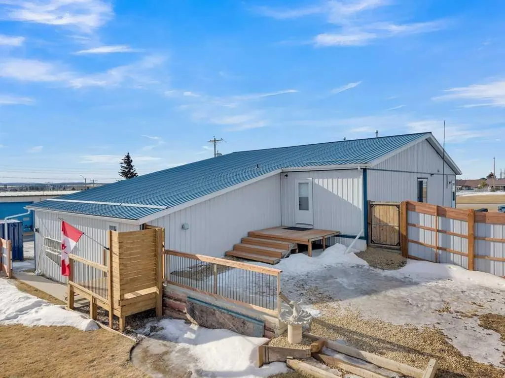 5025 46 Avenue Rimbey AB T0C 2J0