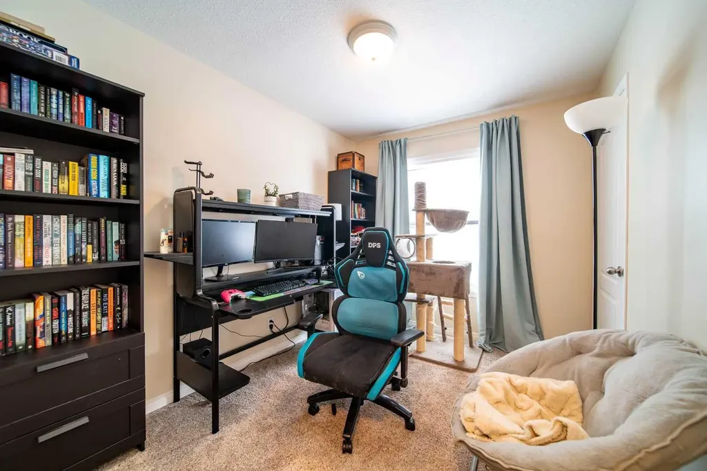 422 9th Street Wainwright AB T9W 1C7