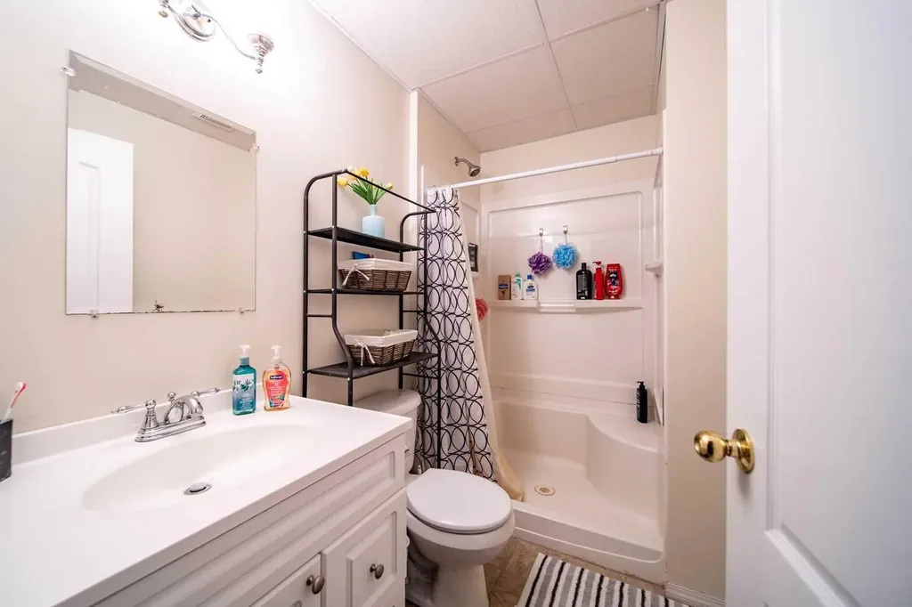 422 9th Street Wainwright AB T9W 1C7