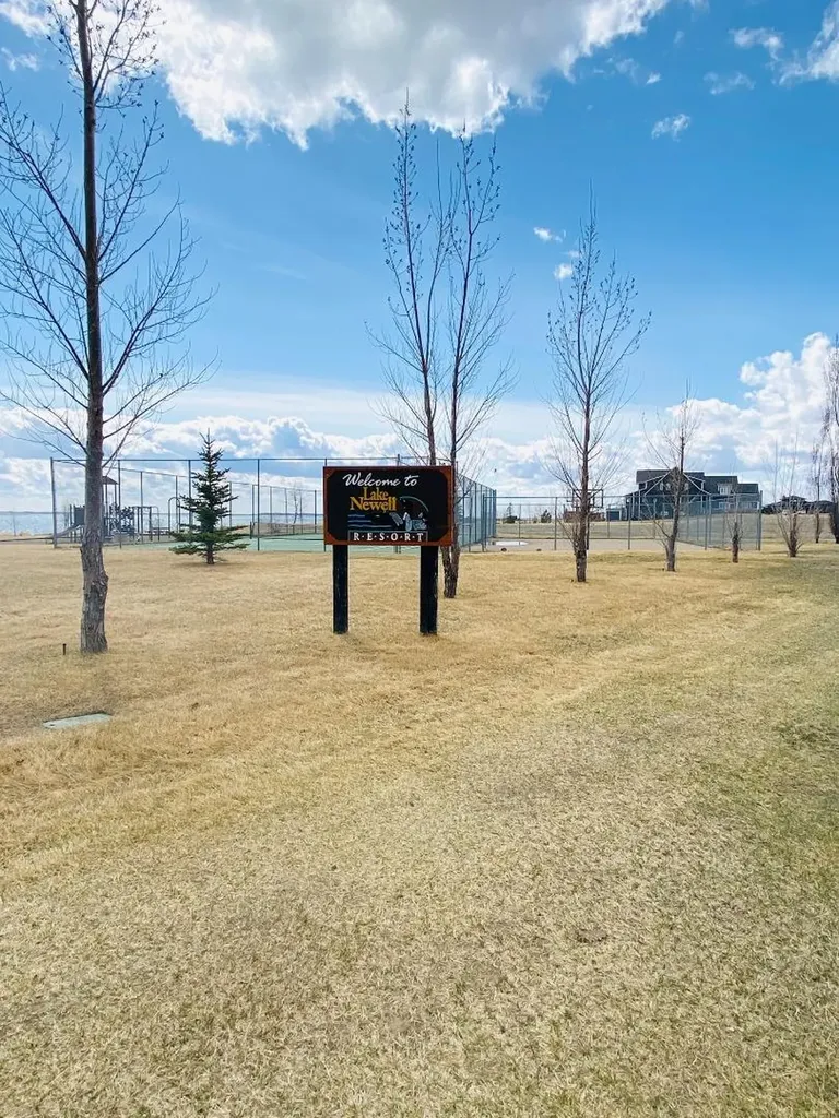 29 Kingfisher Estates Drive Lake Newell Resort AB T1R 0X5