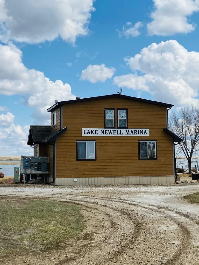 29 Kingfisher Estates Drive Lake Newell Resort AB T1R 0X5