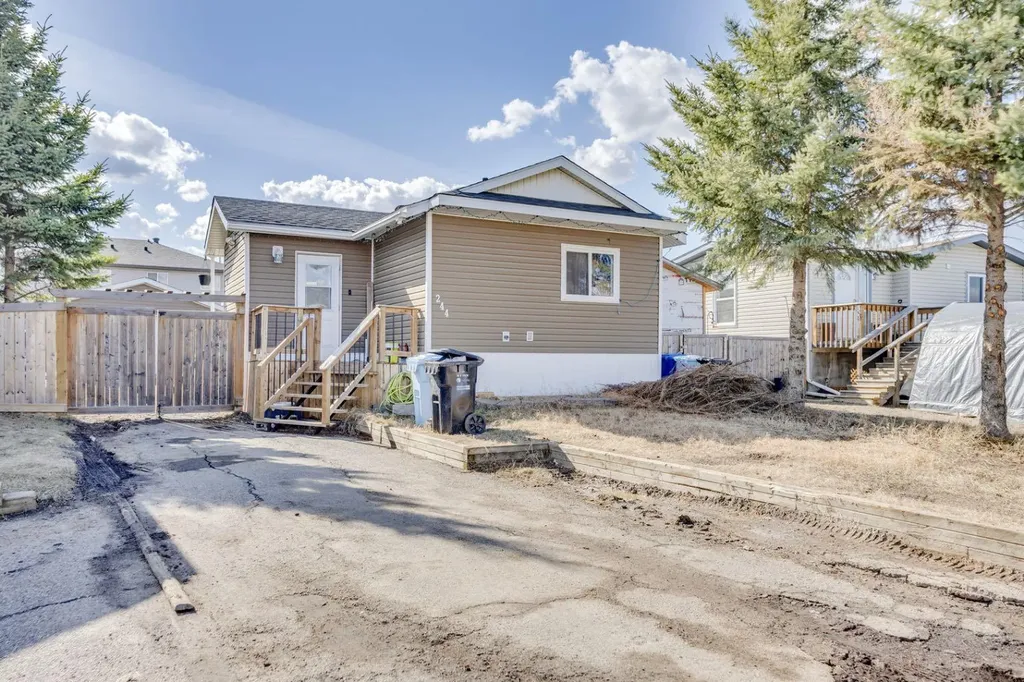244 Cokerill Crescent Fort Mcmurray AB T9K 2J2