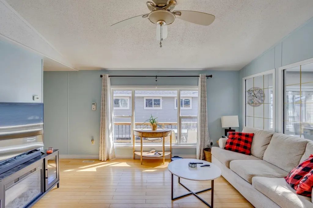 244 Cokerill Crescent Fort Mcmurray AB T9K 2J2