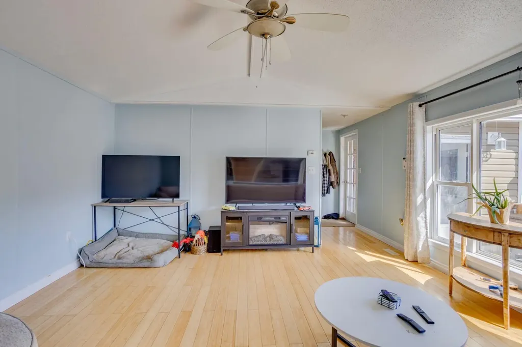 244 Cokerill Crescent Fort Mcmurray AB T9K 2J2