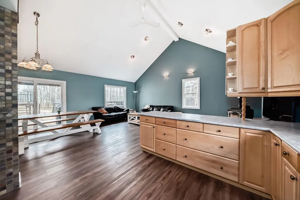 63 Sands Street Rochon Sands AB T0C3B0