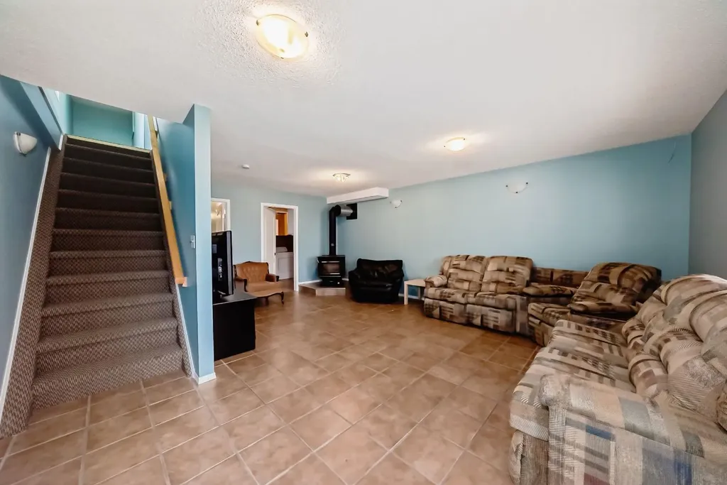 63 Sands Street Rochon Sands AB T0C3B0